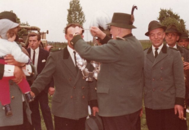1968 Übergabe der Königskette an Kurt Frädrich